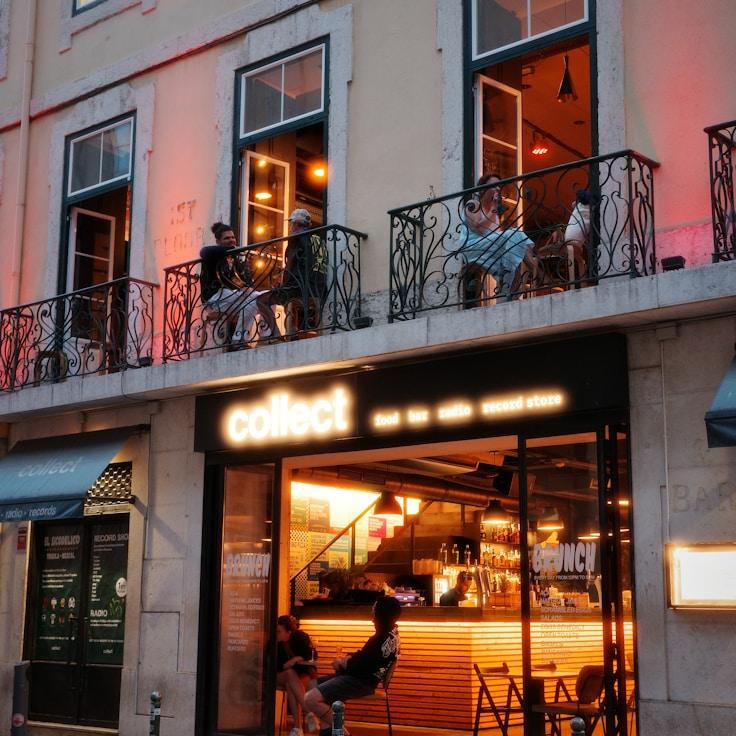 Family terraces and cafés for calm evenings in Düsseldorf